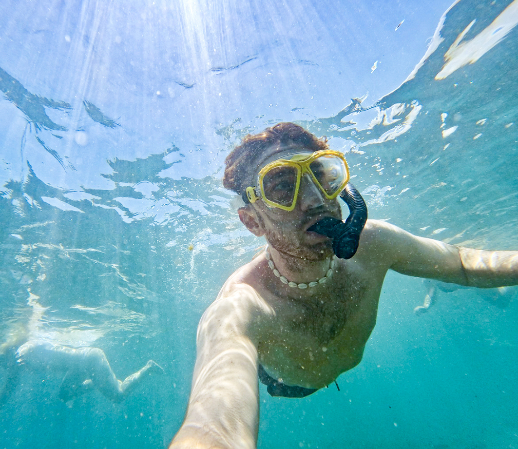  Explore Kicker Rock 