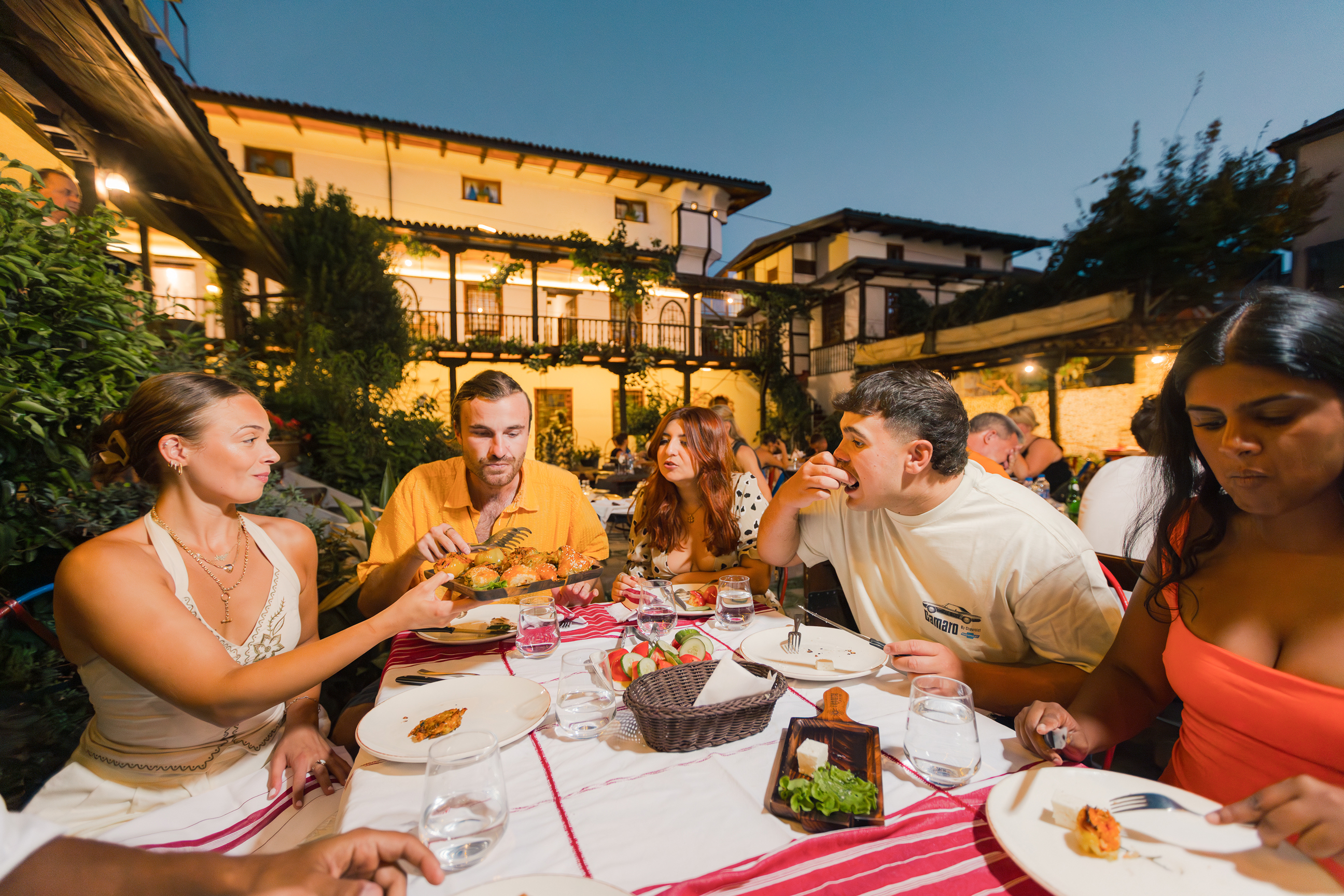 Enjoy a Welcome Dinner with Local Eats
