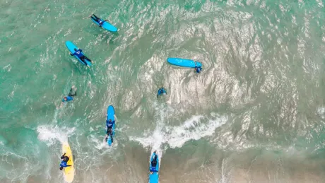 imgi_54_aerial-view-of-surfers-in-australia.jpg