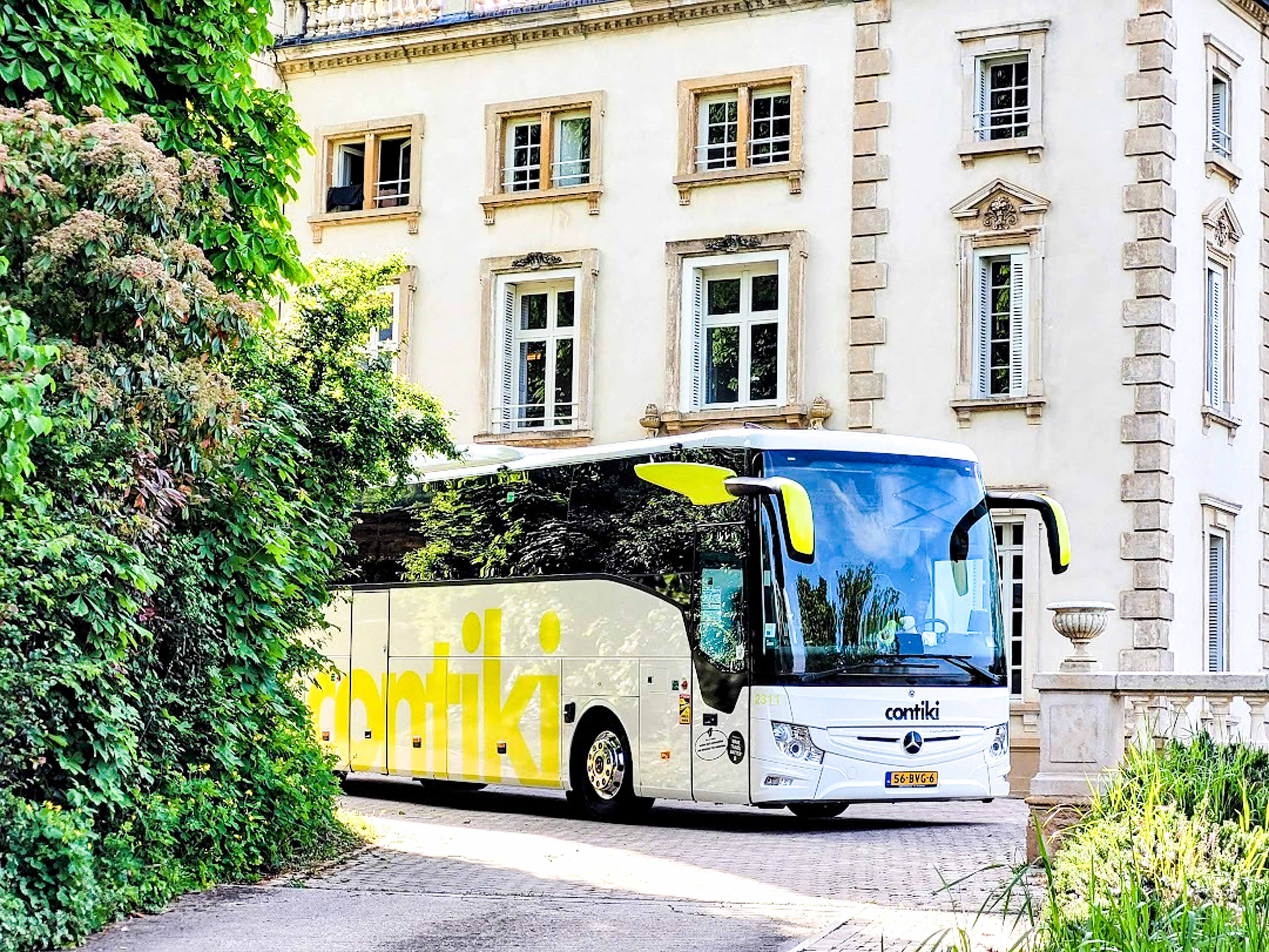 Contiki Coach