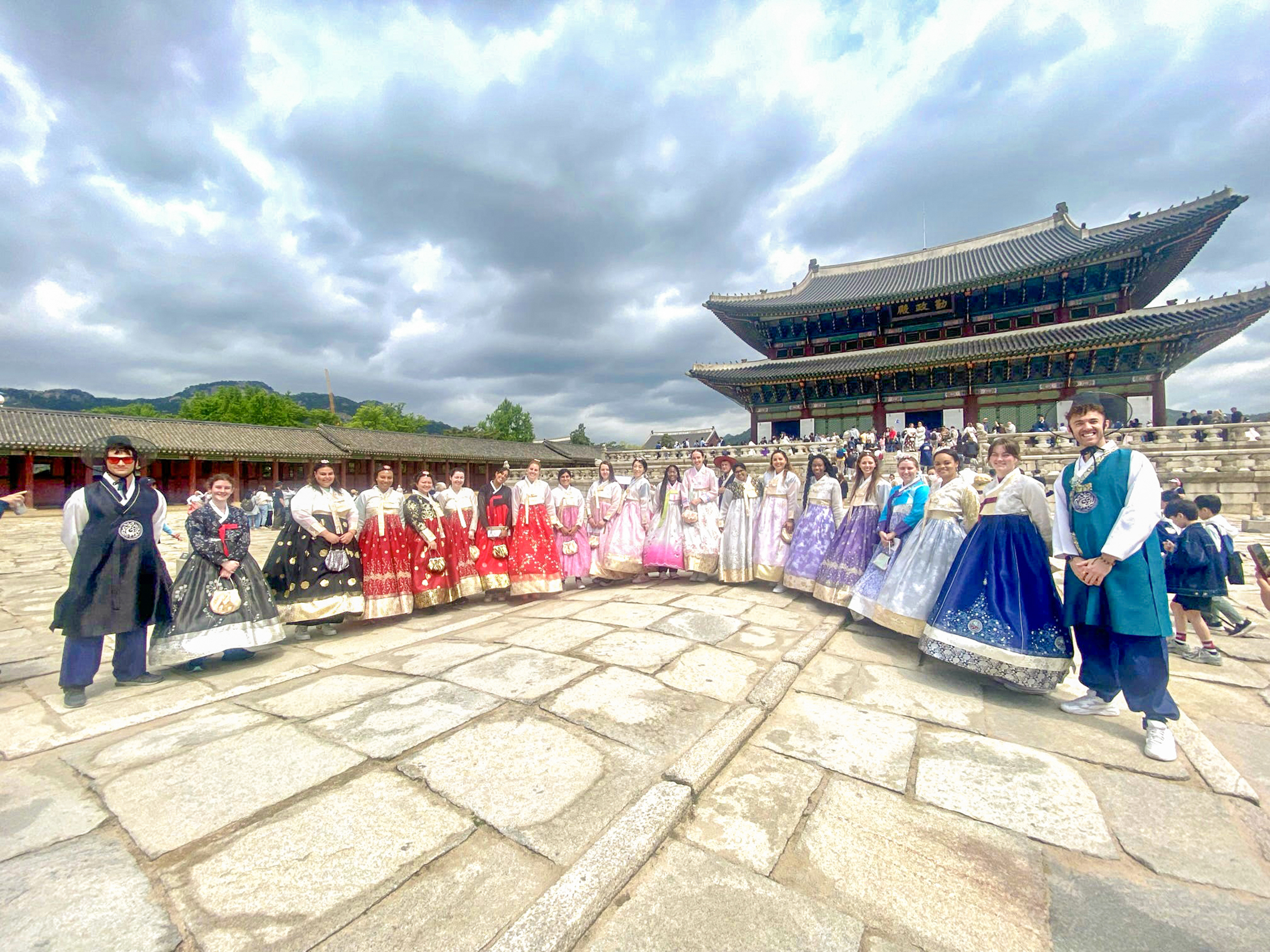 Tour the Gyeongbokgung Palace (in Traditional Hanbok Dress)