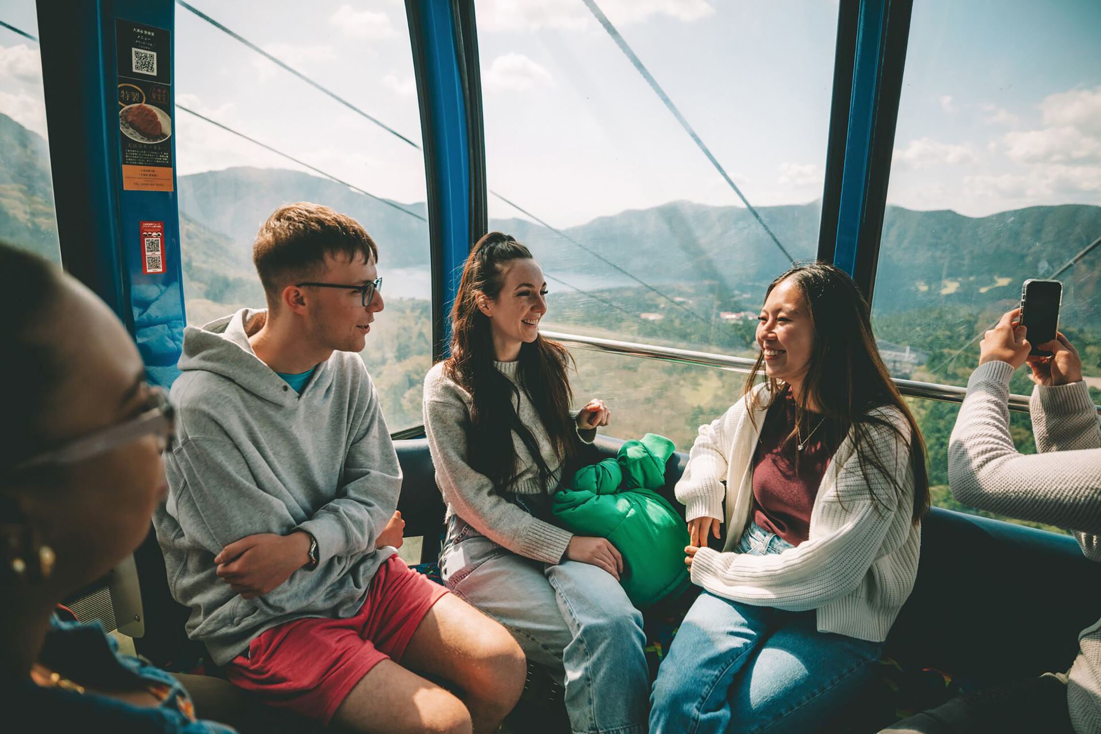 Ride the Hakone Ropeway & Cruise on Lake Ashinoko
