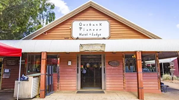 Entrance of Outback Pioneer Hotel and Lodge