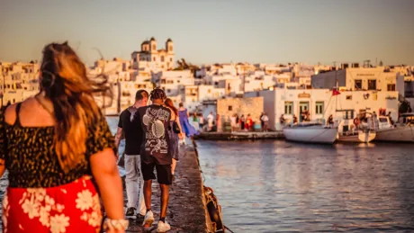 Contiki Travellers Exploring Heraklion