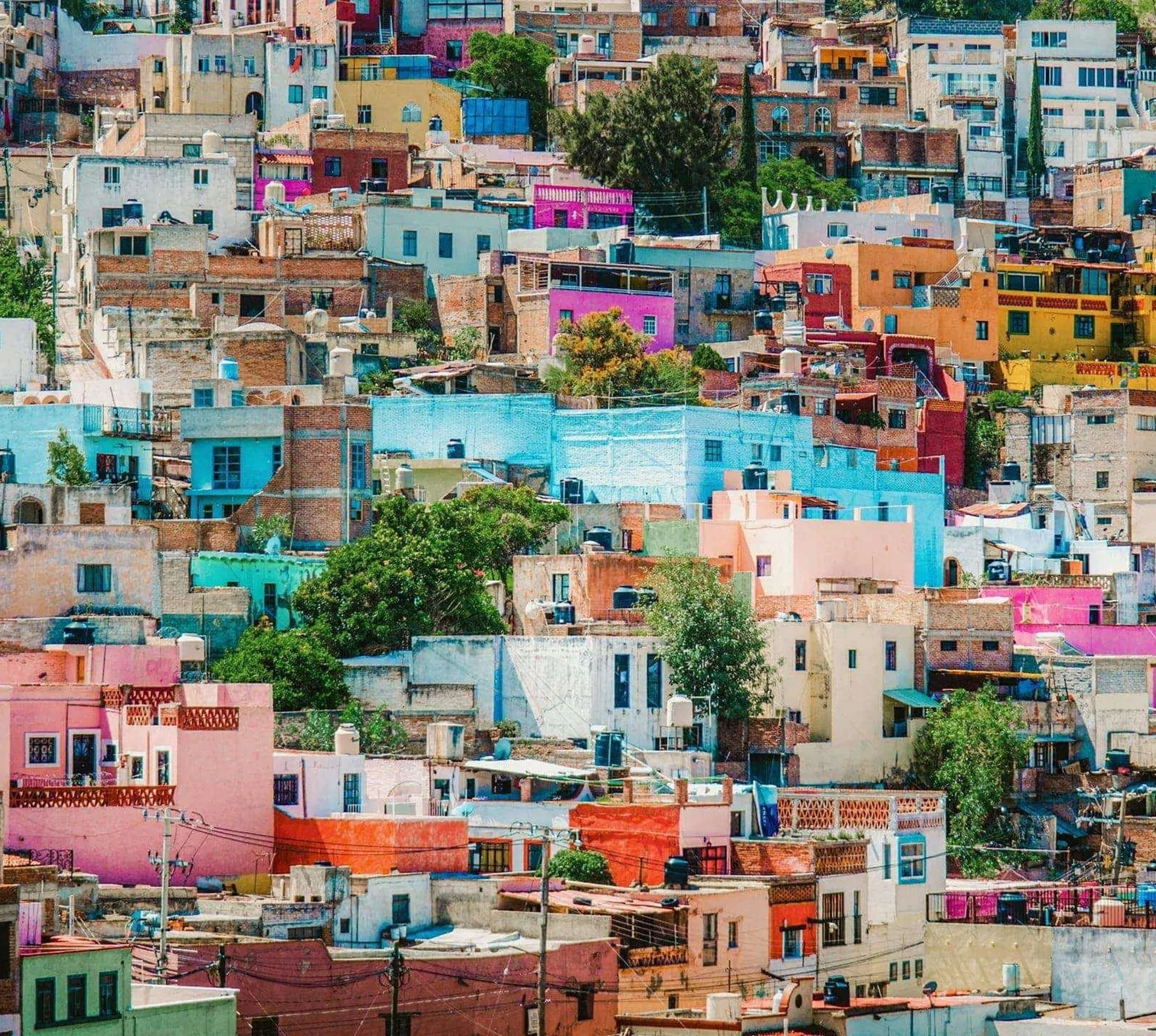 Colourful hillside homes in Guanajuato, Mexico - Contiki Mexico Grande Tour