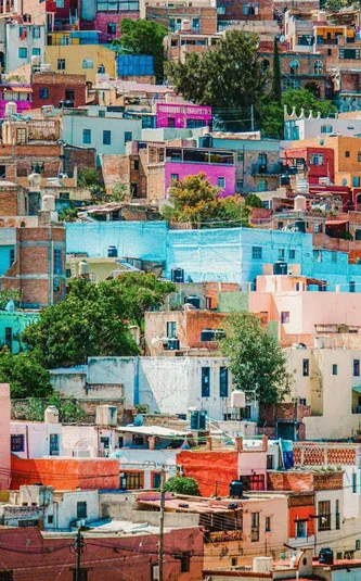 Colourful hillside homes in Guanajuato, Mexico - Contiki Mexico Grande Tour