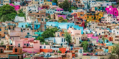 Colourful hillside homes in Guanajuato, Mexico - Contiki Mexico Grande Tour