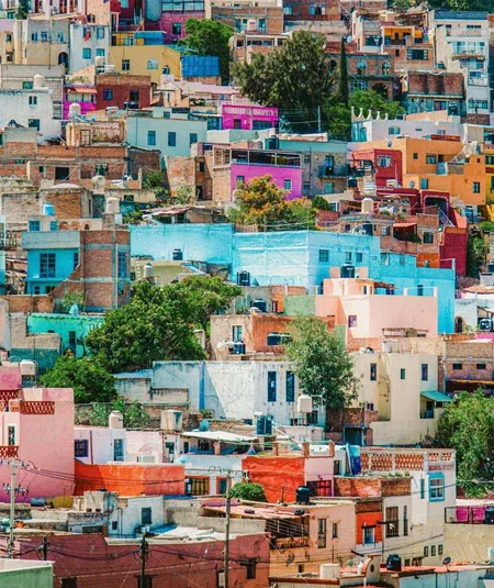 Colourful hillside homes in Guanajuato, Mexico - Contiki Mexico Grande Tour