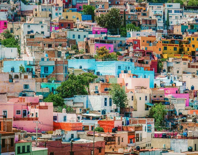 Colourful hillside homes in Guanajuato, Mexico - Contiki Mexico Grande Tour