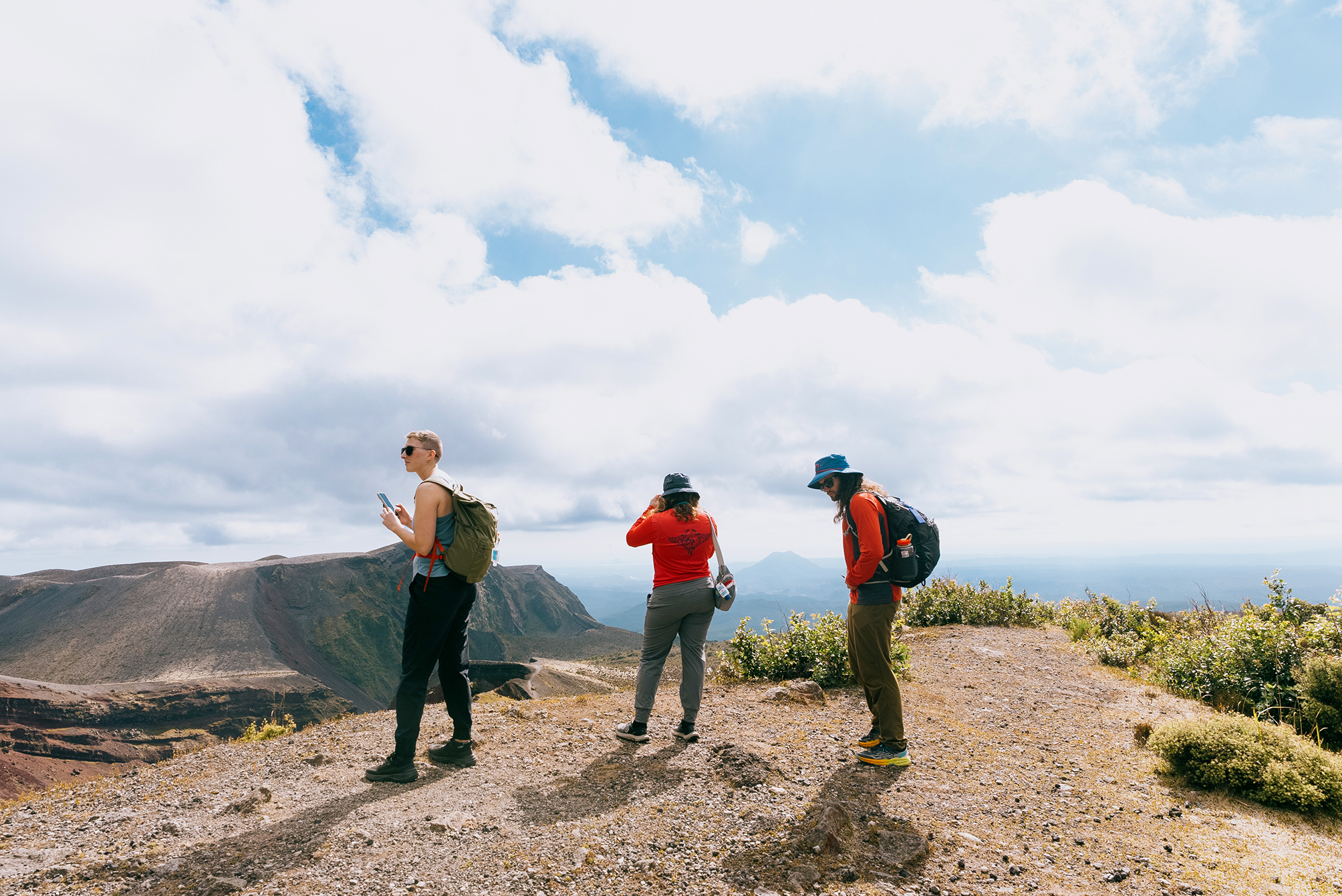 Travellers on the Mount Tararewa Hike in Rotorua, New Zealand