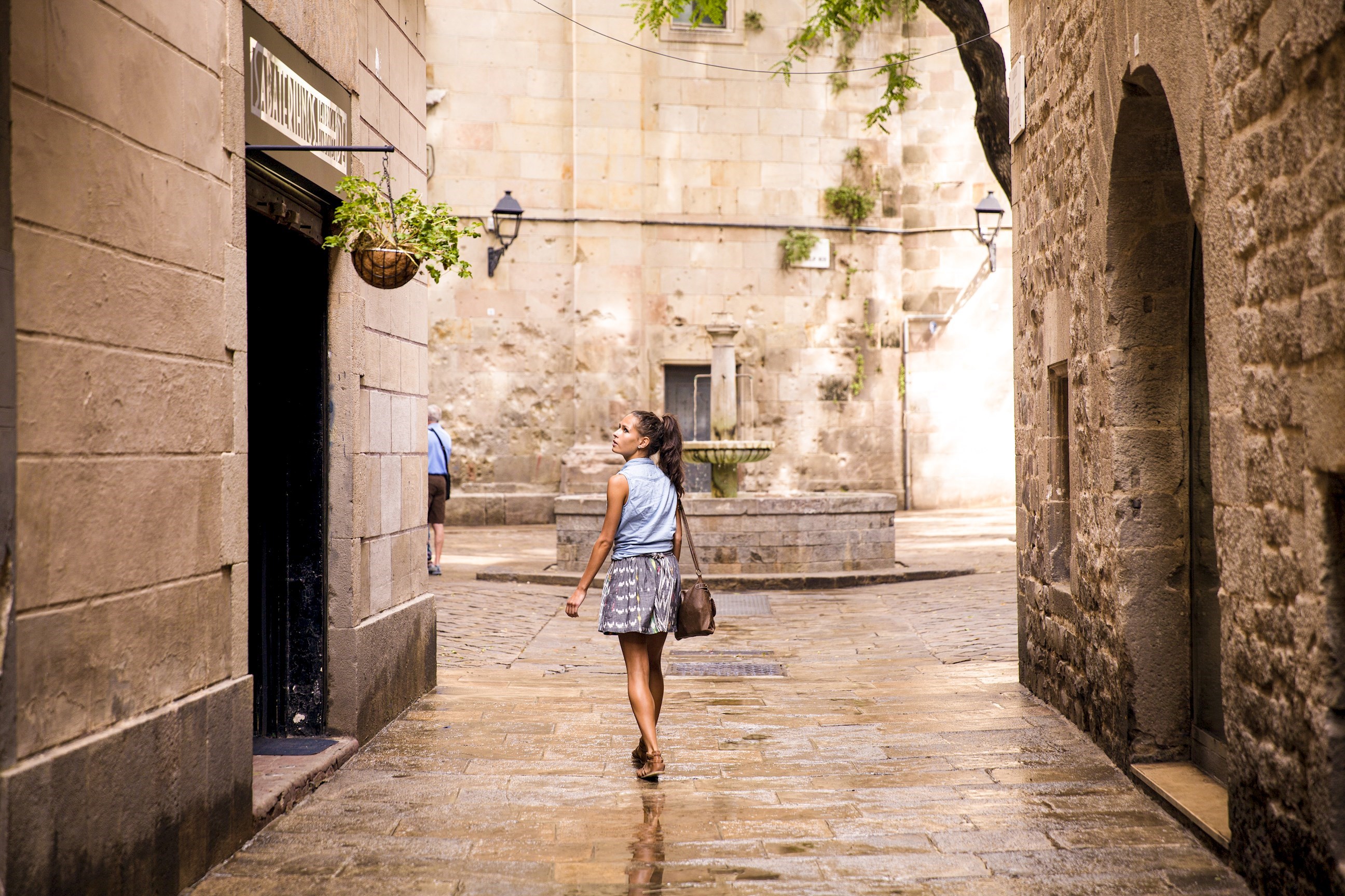Take a Gothic Walking Tour 