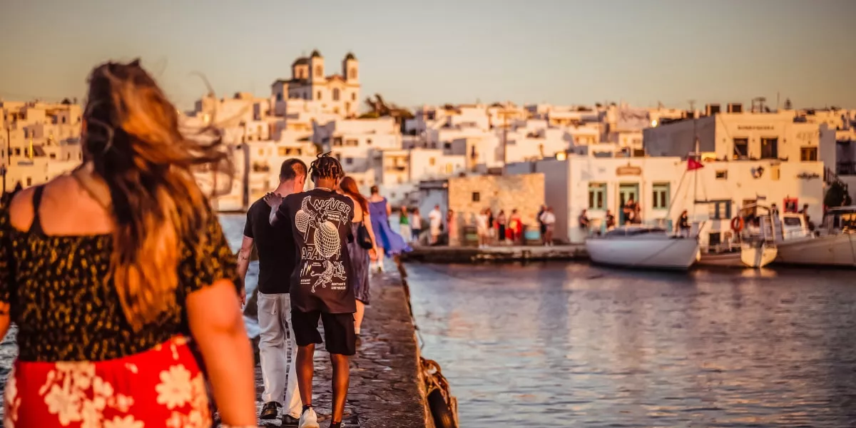 Contiki Travellers Exploring Heraklion