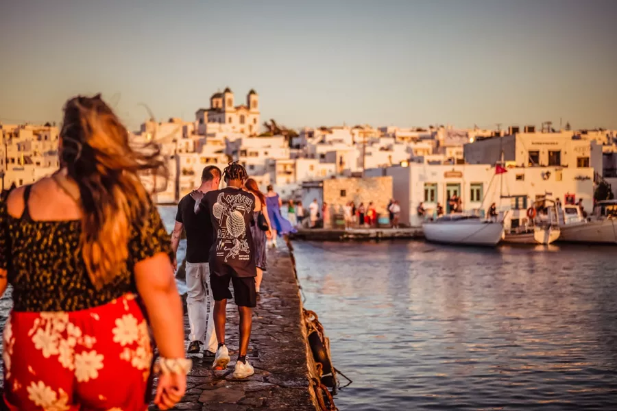 Contiki Travellers Exploring Heraklion