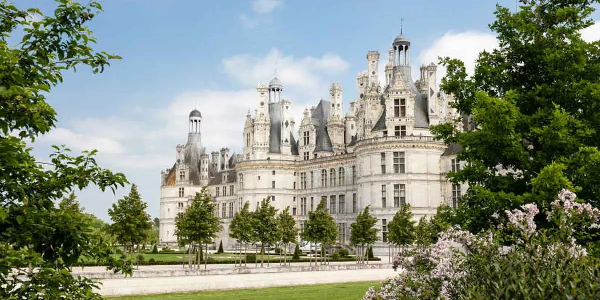 Dorian Mongel Chateau In France