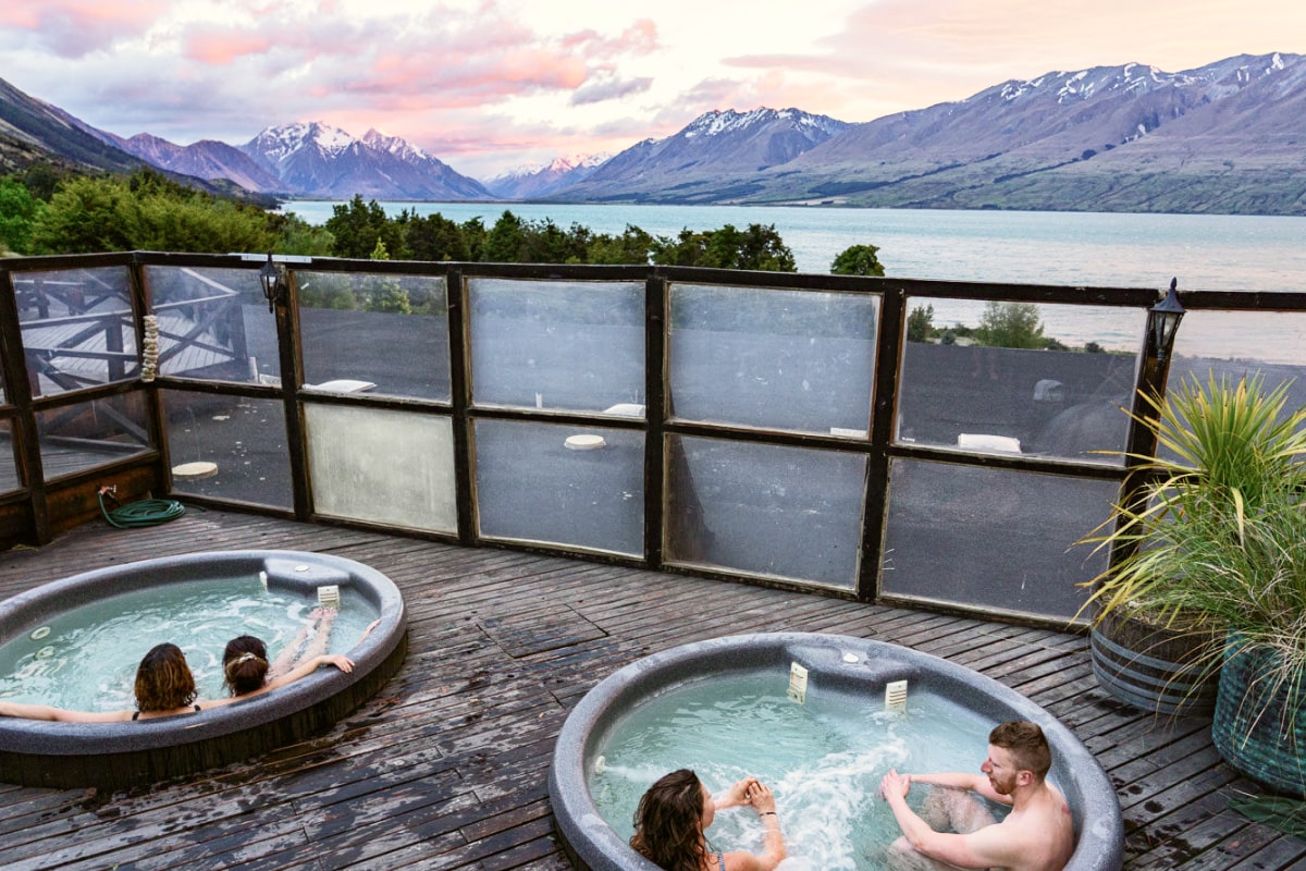 Visit New Zealand With Contiki Min (1)