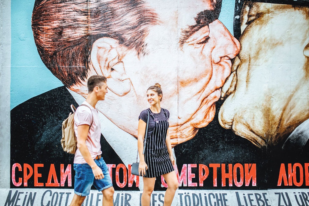 Friends walking in berlin