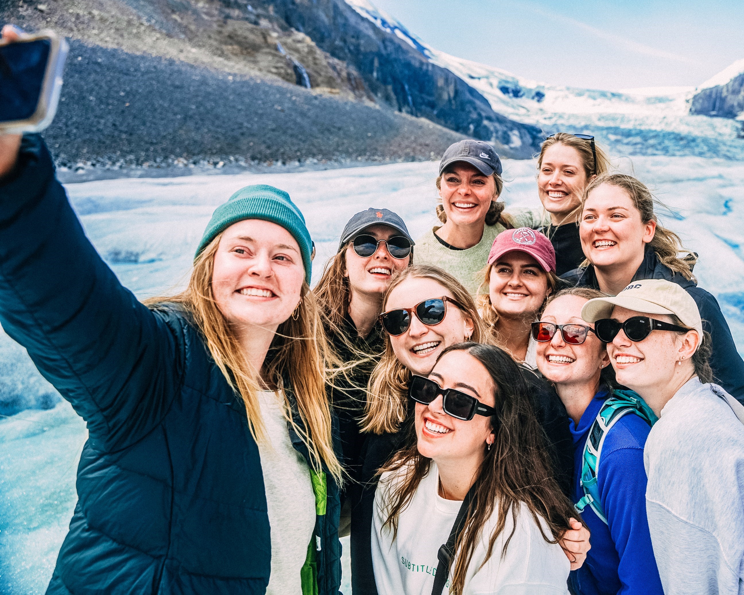 Walk over Athabasca Glacier (seasonal)