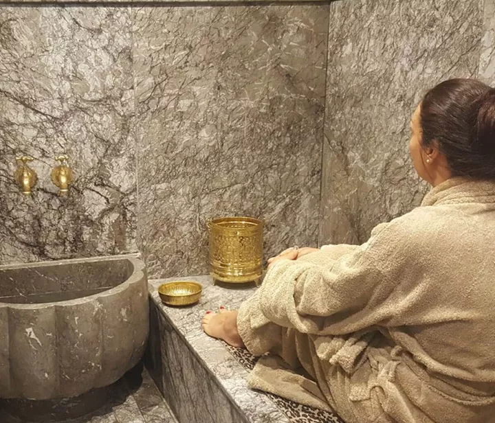 Accommodation Riad Africa a traveller in a bath