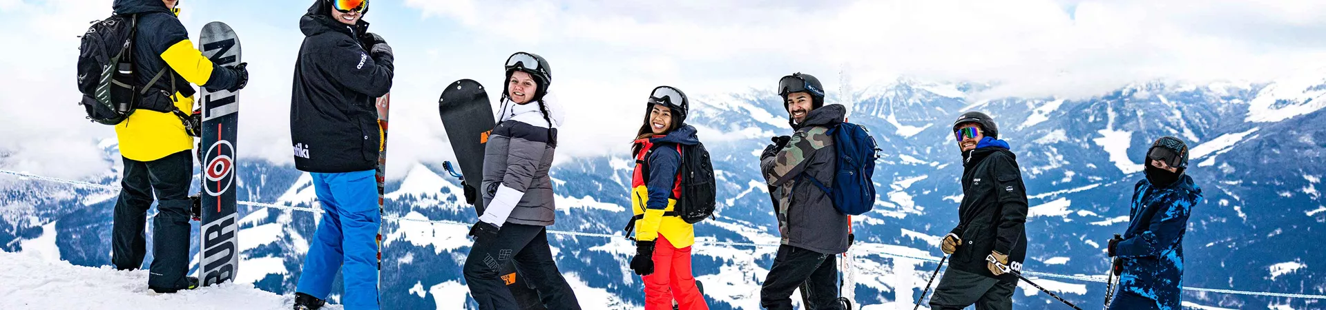 Group Skiers Snowboarders On Snowy Mountains Austria 0045EURS2023