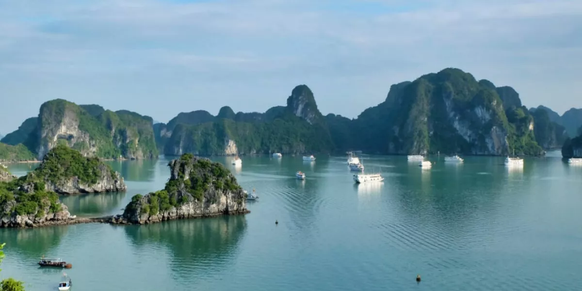 Visit Vietnam With Contiki Min