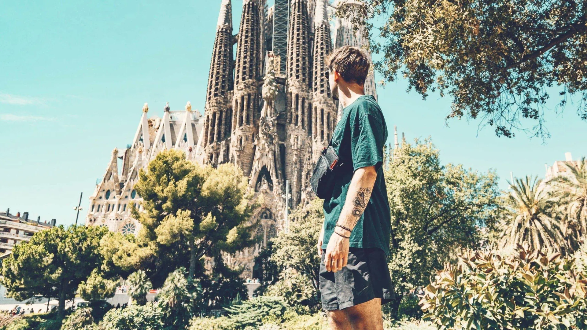 Contiki traveller admiring the iconic Sagrada Família cathedral, Barcelona, Spain