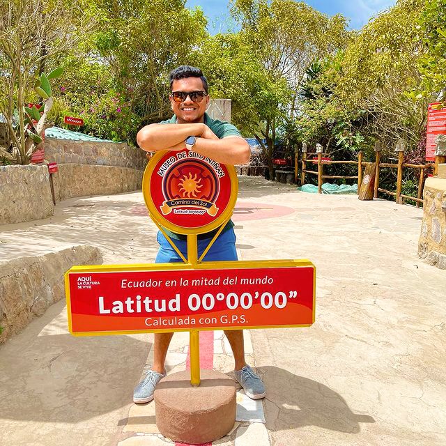 Visit the Equator and Intiñan Museum 