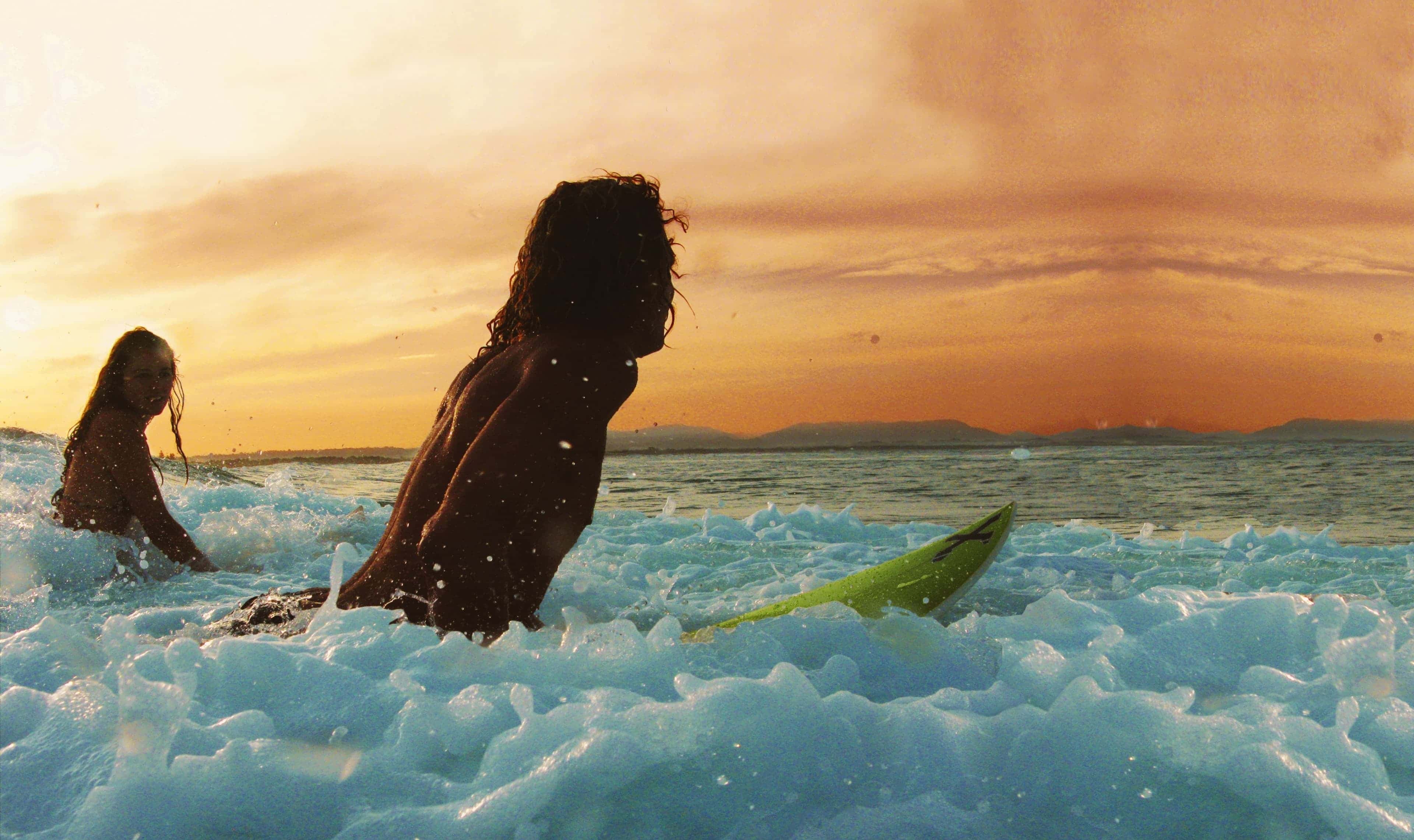 whycontiki-travel-interests-two-surfers-in-australia.jpg