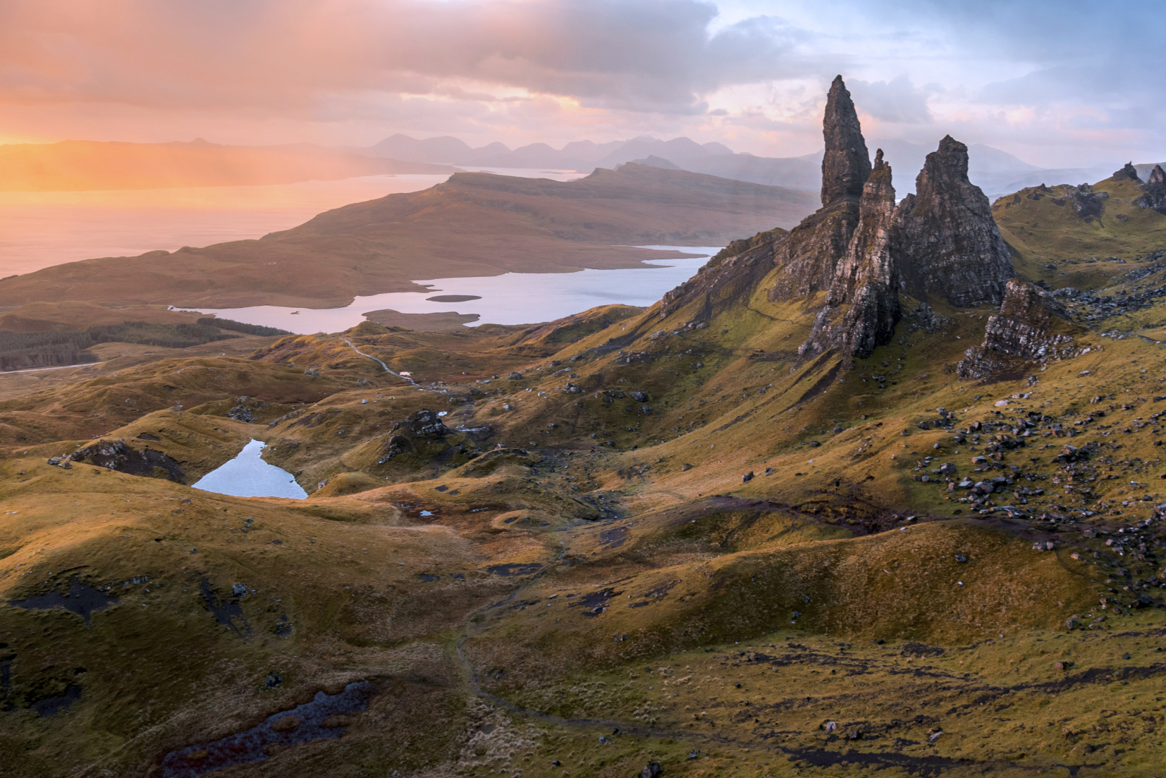 Explore the Isle of Skye 