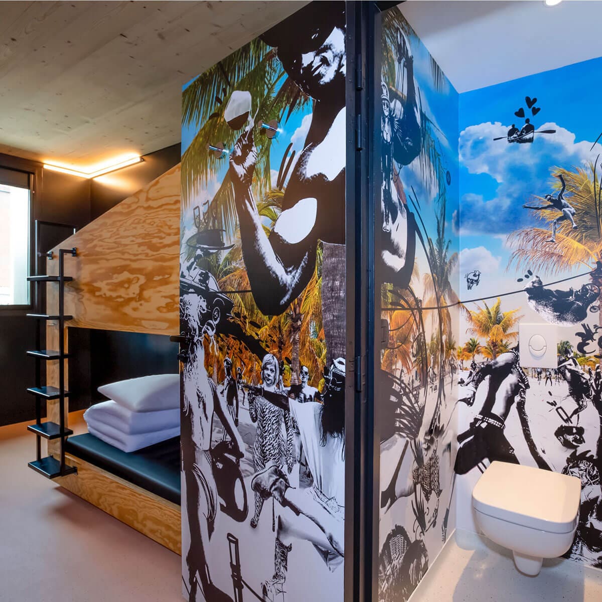 Bathroom and bedroom with a colored wall