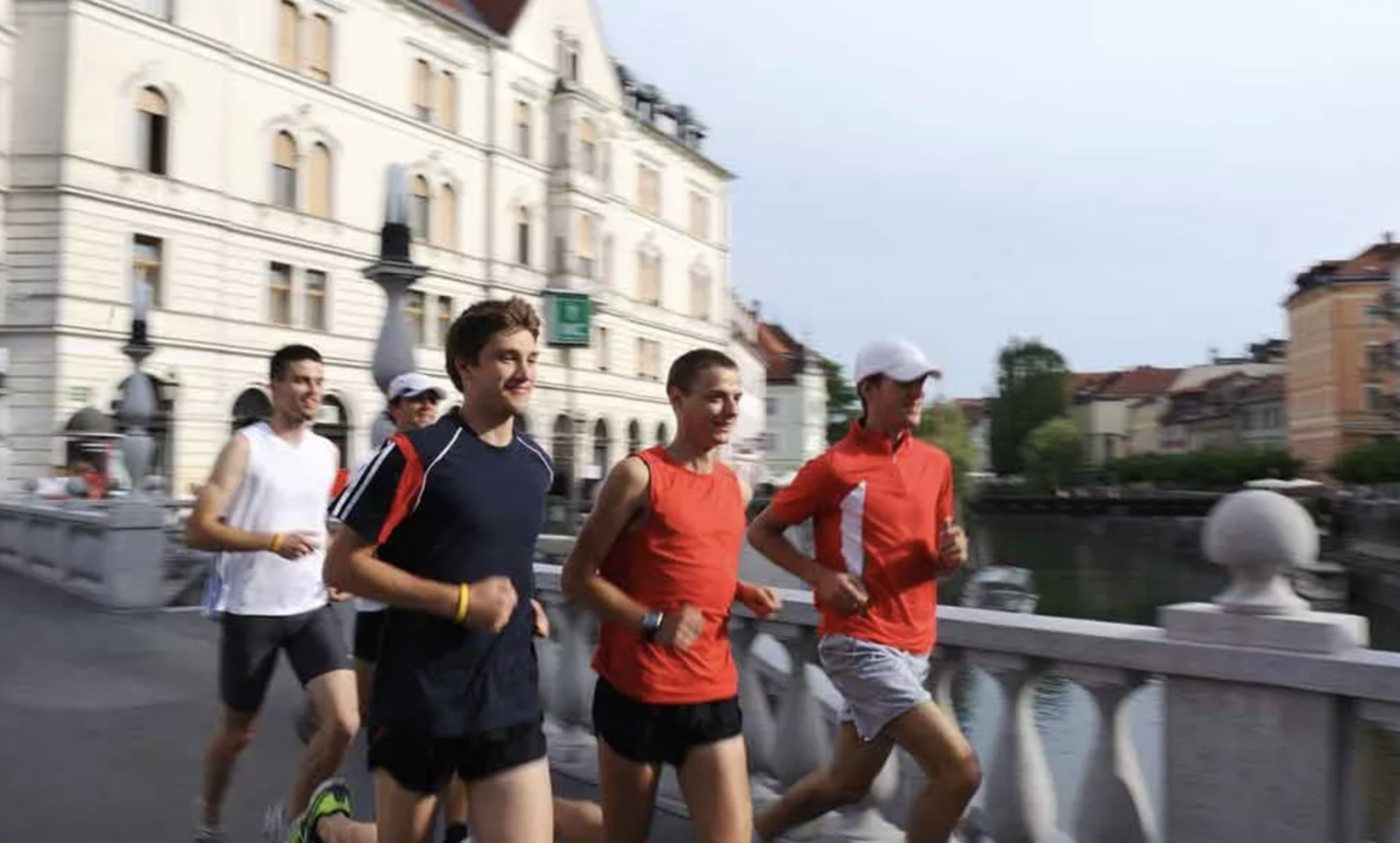 people-running-marathon-smiling.jpg
