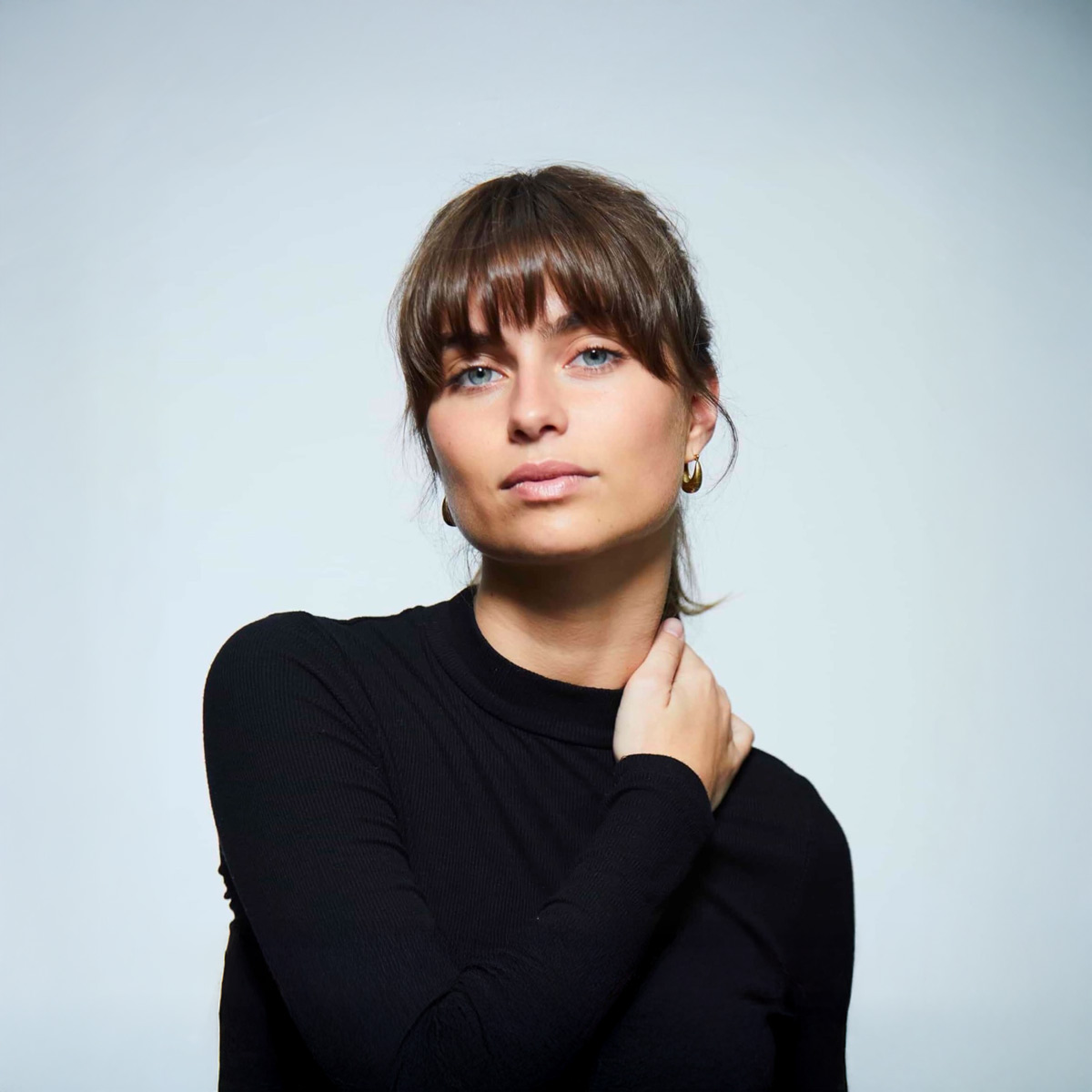 mia-on-contiki-photo.jpg