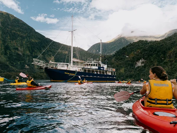 new zealand kayaking