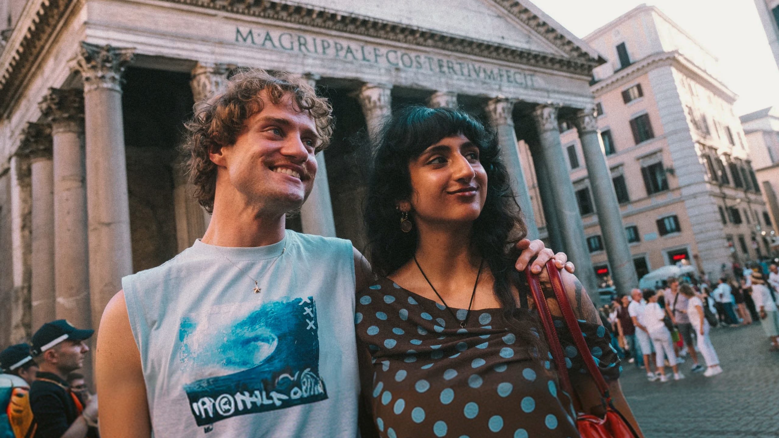 Two people outside the Pantheon in Rome - Contiki Rome to Barcelona by Train Tour