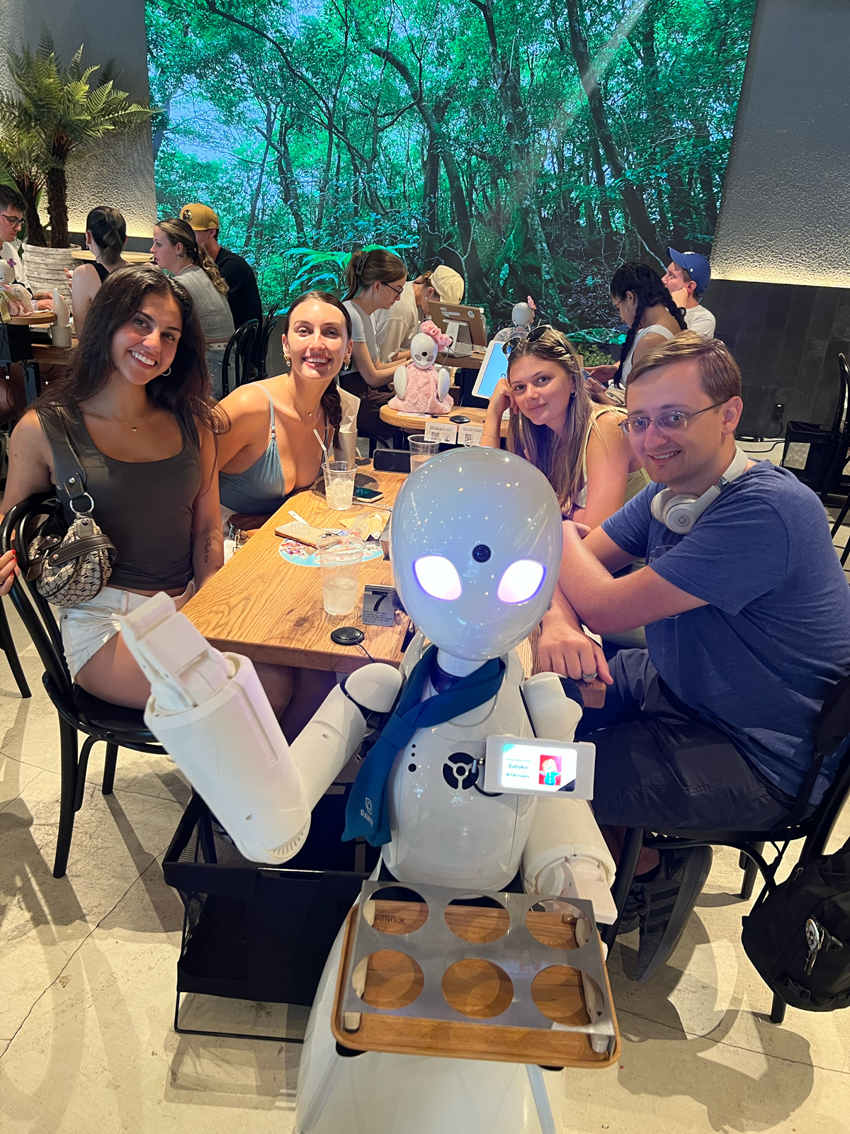 Group dining with a robot