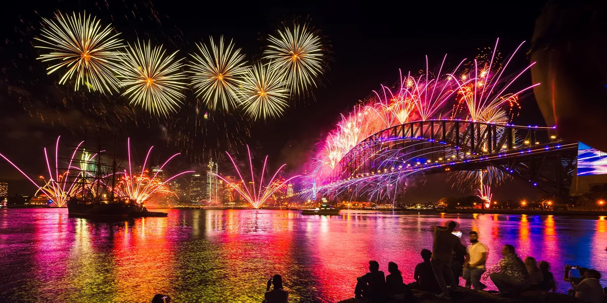 Sydney New Year Trip | Contiki
