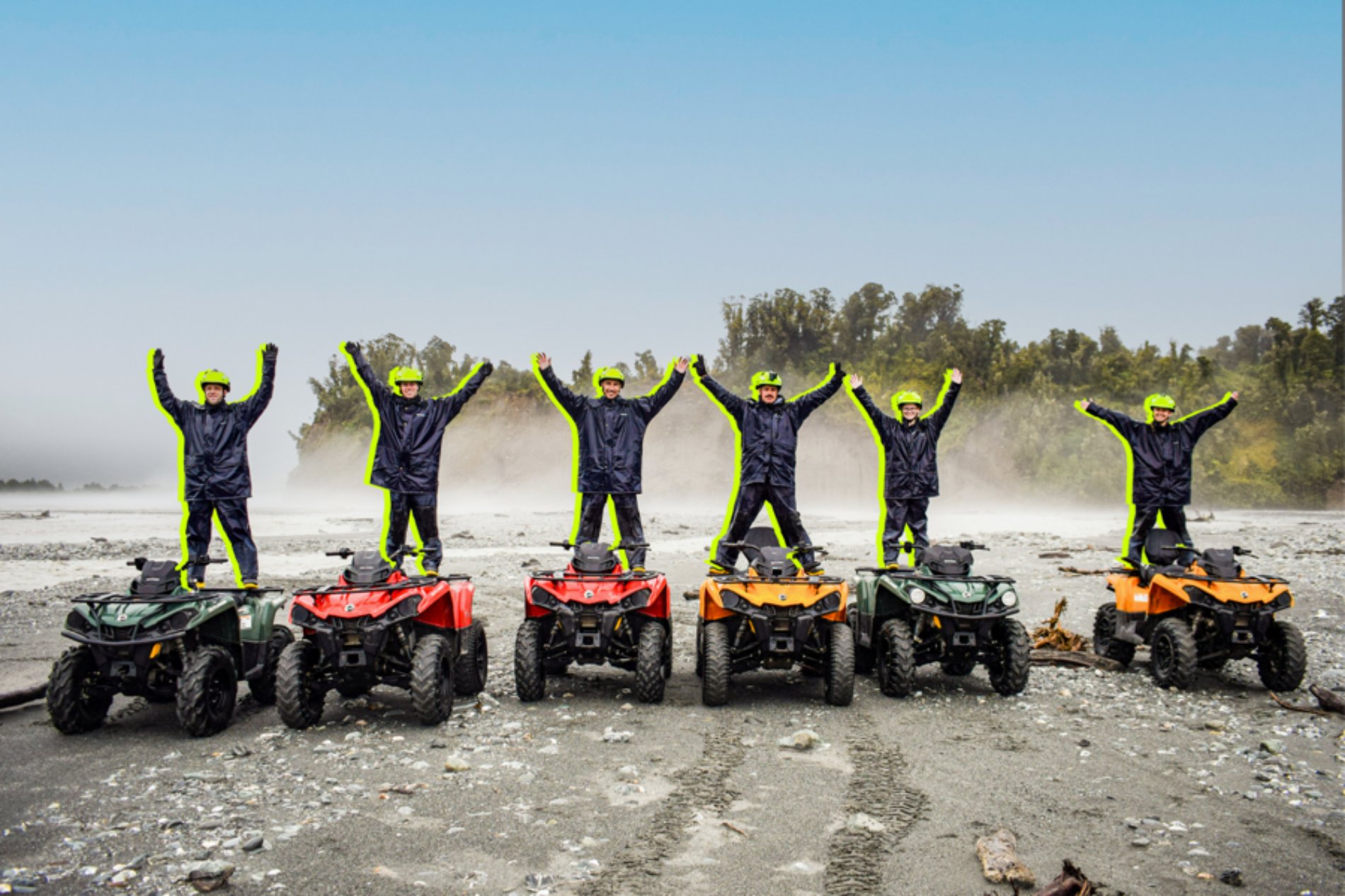 Contiki travellers on an adventure in New Zealand