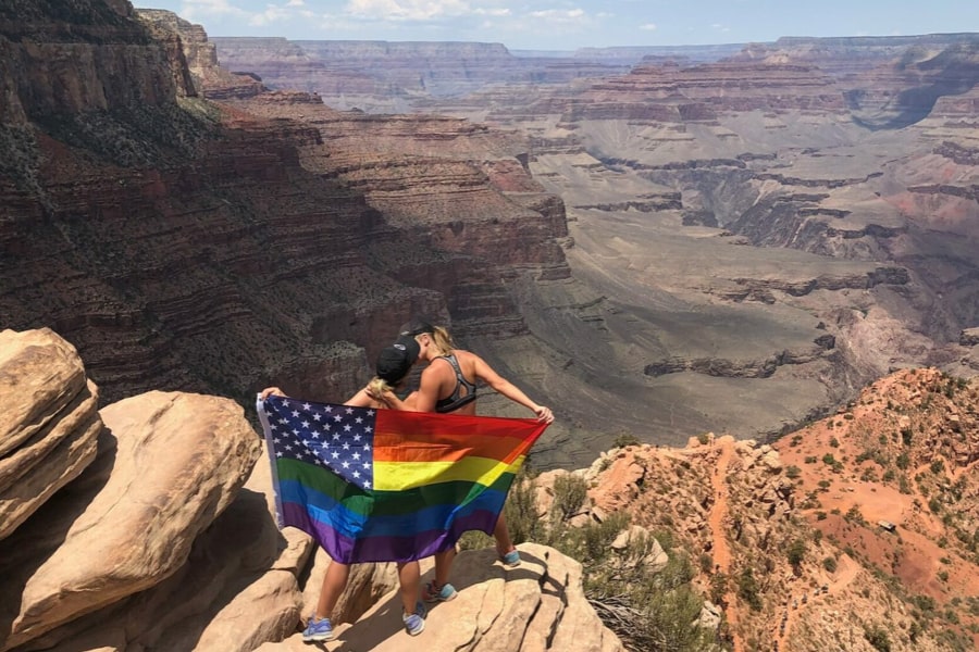 Contiki Six Two 02 Min