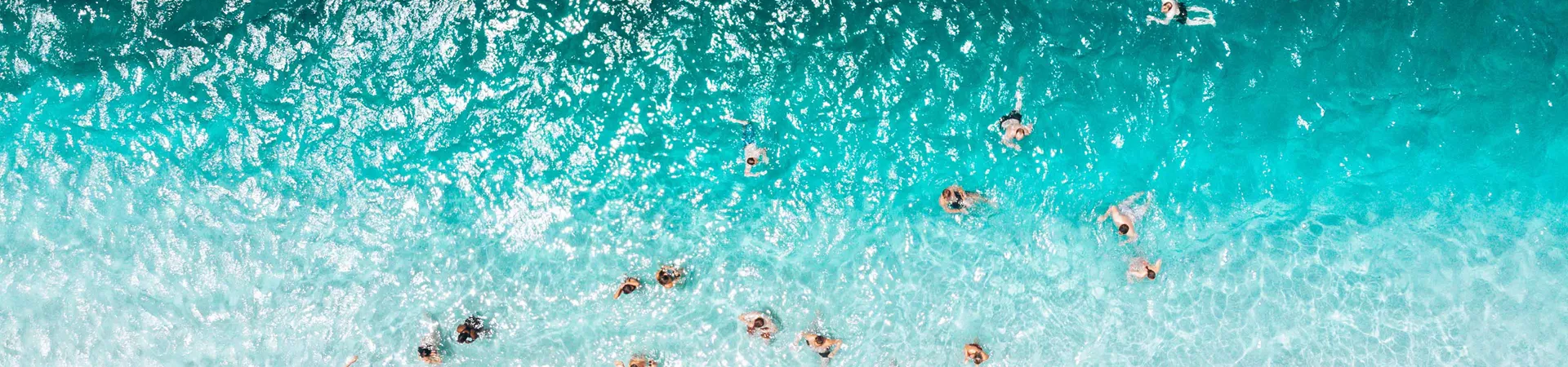 Swimmers In Australian Ocean 0017AUSD2020