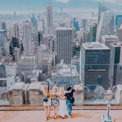 Travellers enjoying New York view