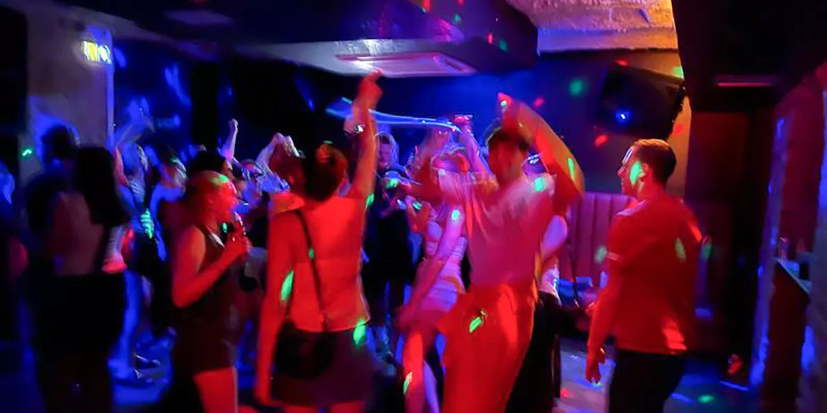 Dance At La Cave Chateau France