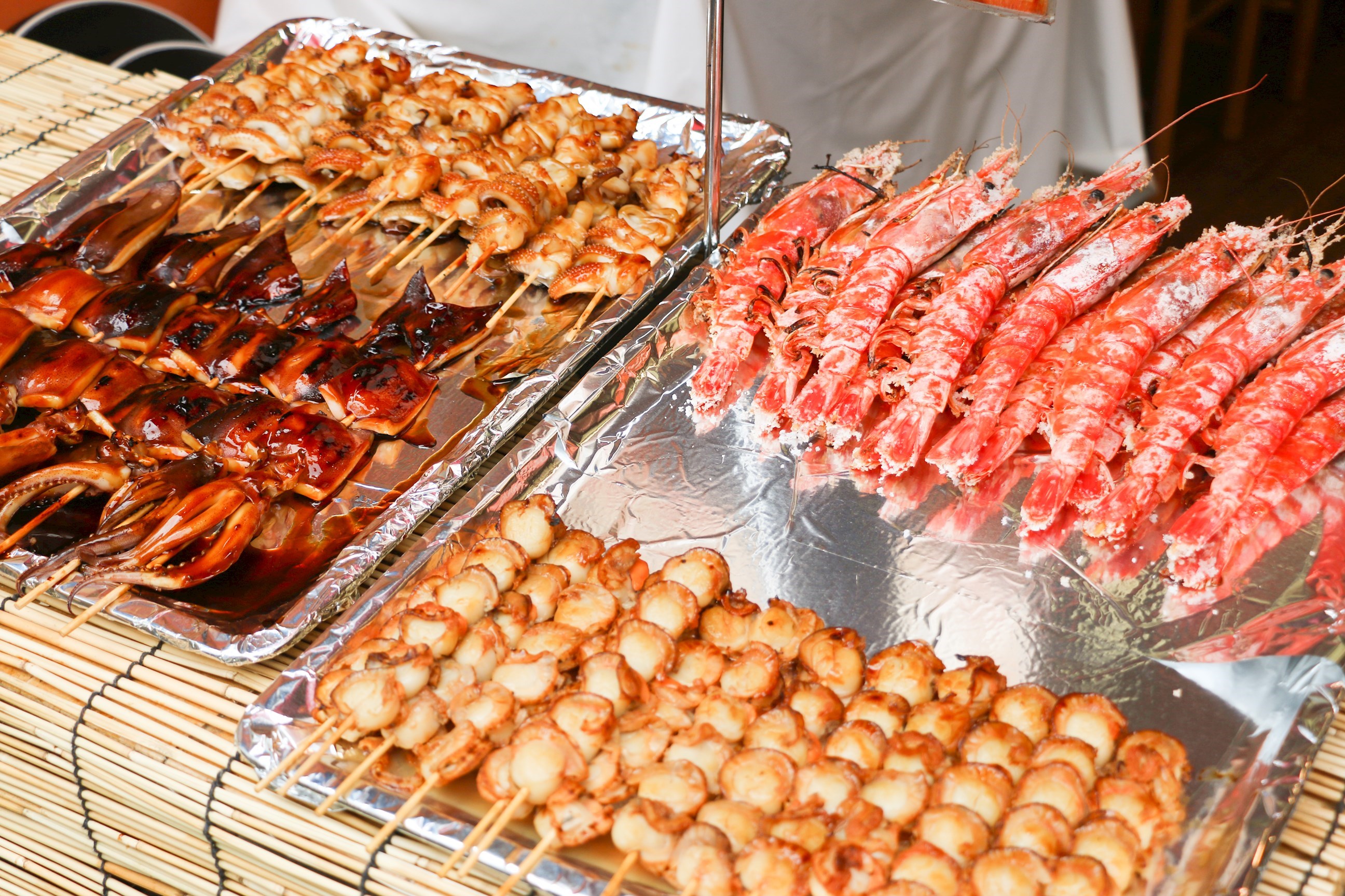 Visit Tsukiji Fish Market 