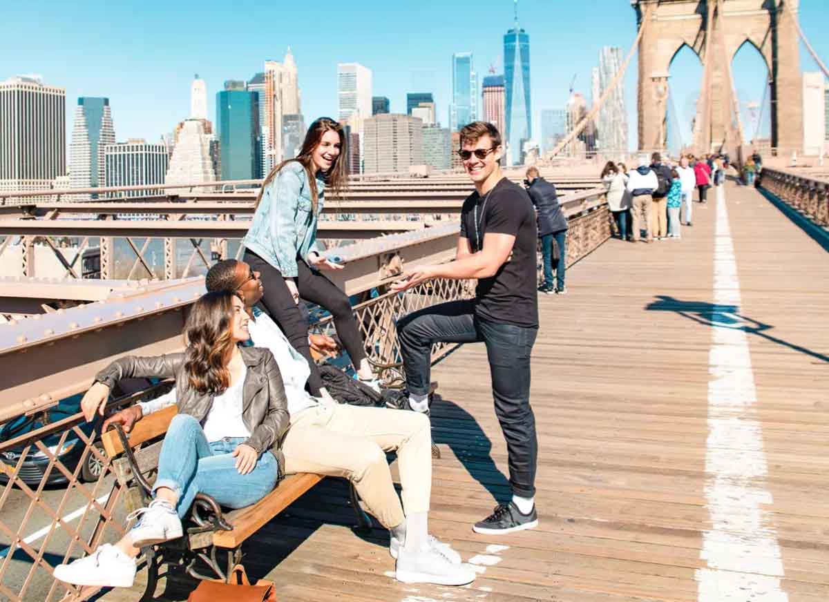 Young Group Contiki Travelers New York Bridge Usa