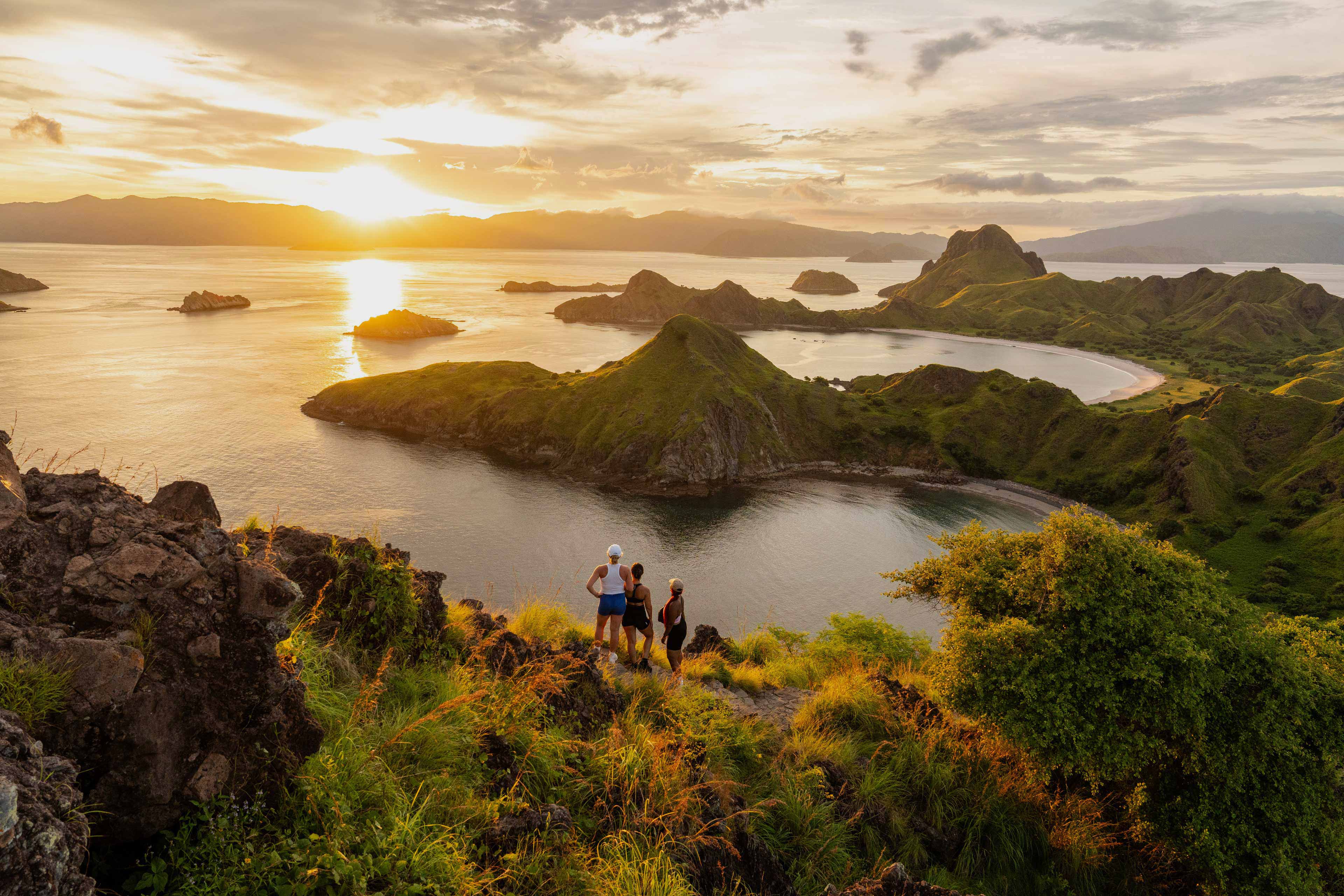 People Looking At Sunset Sea Green Mountains Opacity