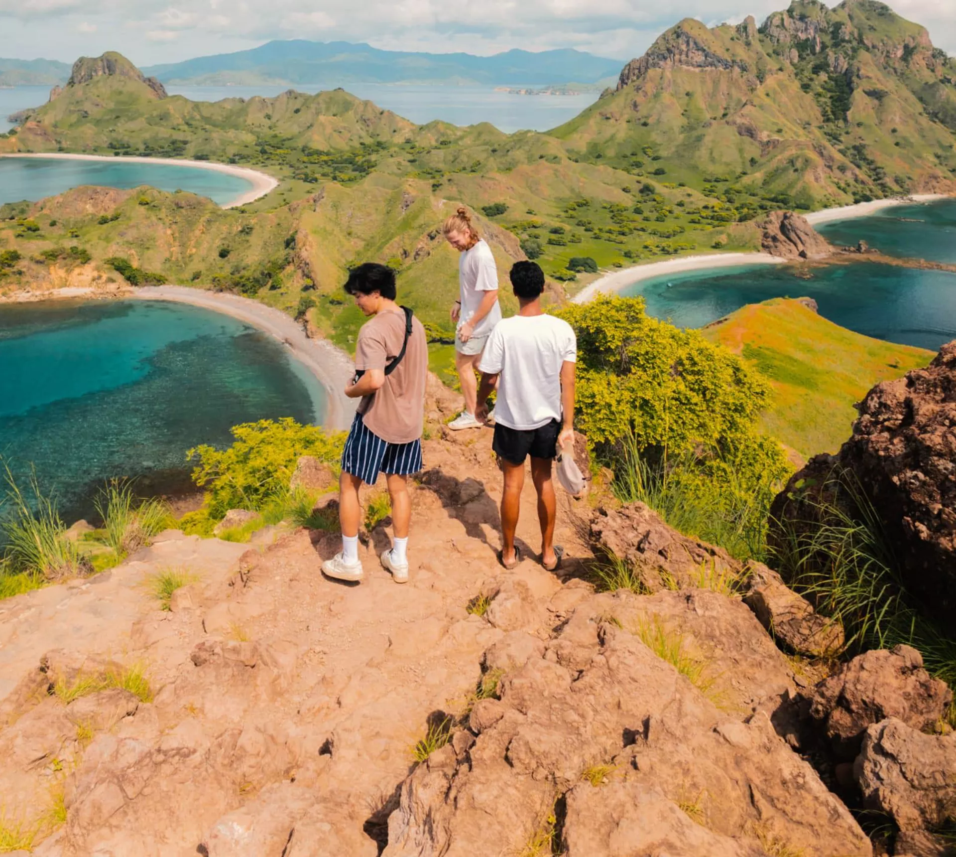 Indonesia Island Hopping Trip