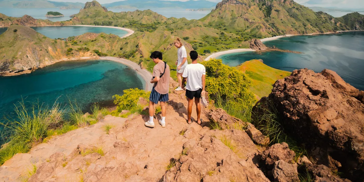 Indonesia Island Hopping Trip