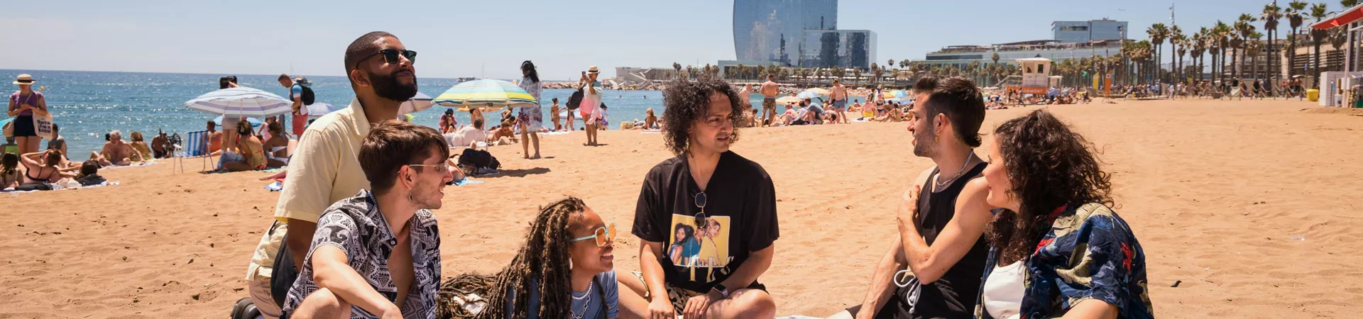 Contiki Travellers Enjoying The Sun In Barcelona Spain