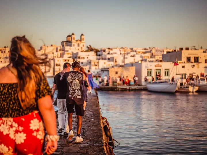 Contiki Travellers Exploring Heraklion