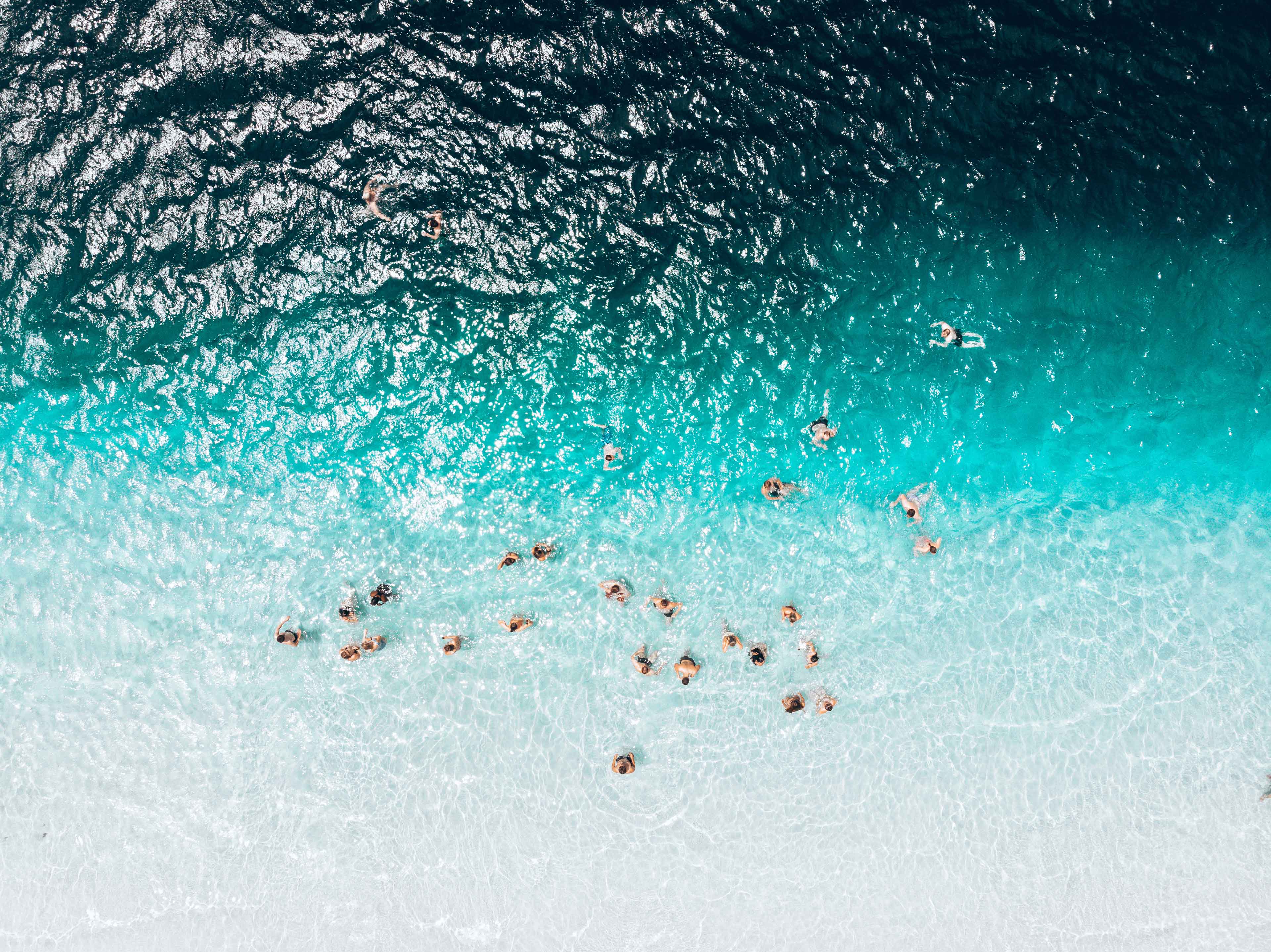 swimmers-in-australian-ocean-0017ausd2020.jpg