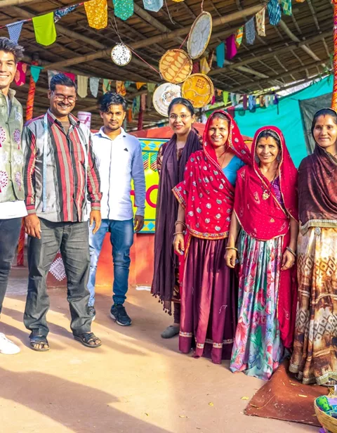 Buy crafts at the Dhonk centre on a MTM Experience in India
