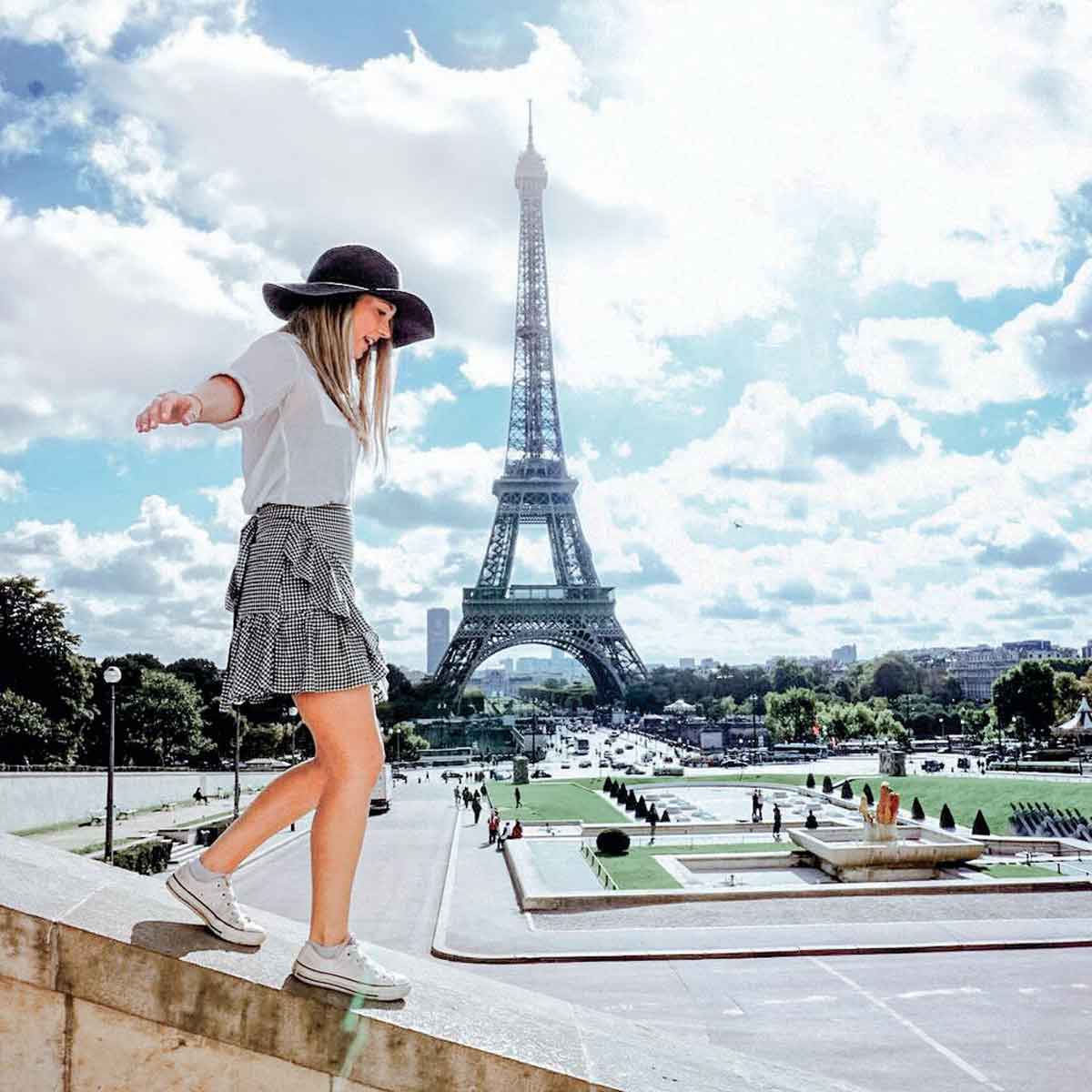 Travel Girl Paris France